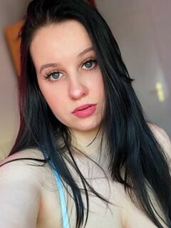 Ellie_Lush