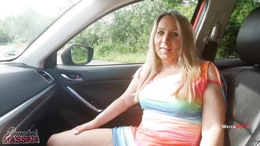 Ferngesteuerte Orgasmuskontrolle durch die Stadt mit AnnabelMassina