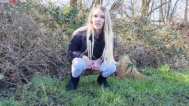 Öffentlich Pipi gemacht! mit ginacolada