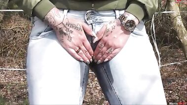 Jeanspiss auf der Weide mit Nica-Nordic