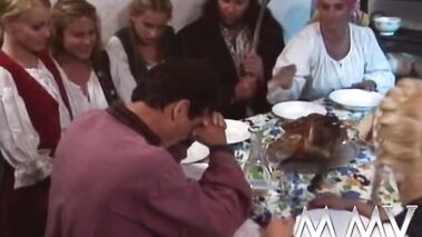 Reife Schlampe lutscht Schwanz