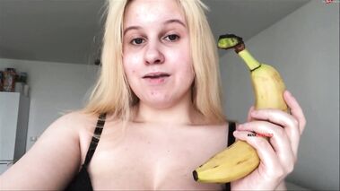 ANAL BANANE! Das größte Ding, was ich je im Arsch hatte! mit Ellie_Lush