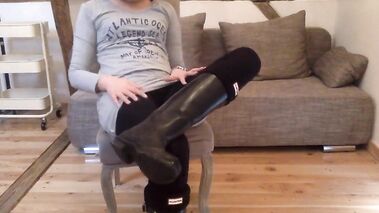 Komm auf meine Gummistiefel mit Miss-Doertie