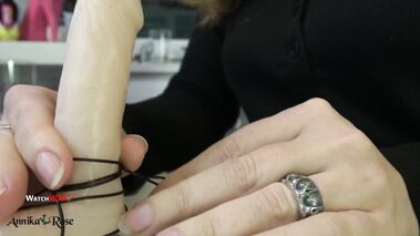 Ich binde deinen Schwanz ab! mit AnnikaRose