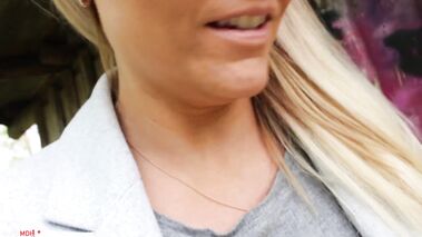 OMG!!!! ÖFFENTLICH in der BUSHALTESTELLE gef.....!!!!! mit Bibixxx