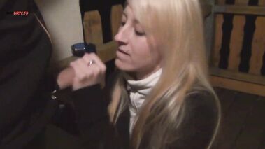 Beste Freundin hintergangen - Blowjob auf Balkonien mit Leonie-pur