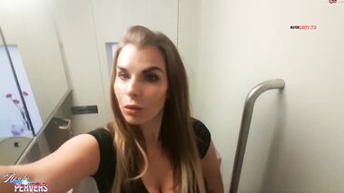 Bei 270kmh im Zug abgepisst mit aische-pervers