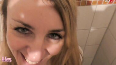 FANFICK auf ÖFFENTLICHER Toilette mit LissLonglegs