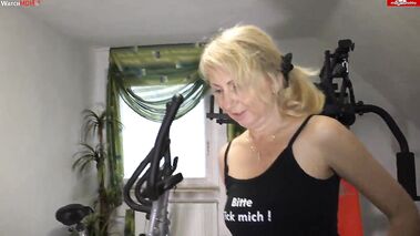 Riskant  im Fitnessstudio mit Monisworld