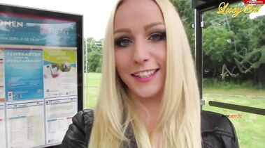 Glücklichster Tag für Autogrammjaeger mit Lucy-Cat