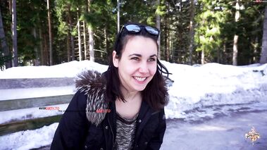 Frech und Süß – Public Pipi im Schatten der Zugspitze! mit Jenny_Stella