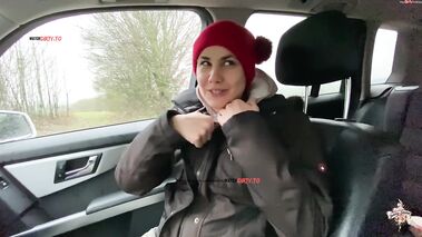 AO - Blasen und Mundbesamung auf dem Parkplatz! PUBLIC mit Jenny_Stella