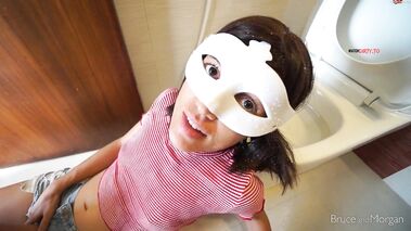 Toilette außer Betrieb mit BruceAndMorgan