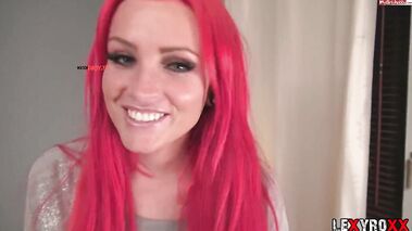 Von ihrem Daddy in den Arsch gefickt worden mit LexyRoxx