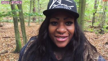 Unknow User Cumswallow im Wald mit Josy-Black