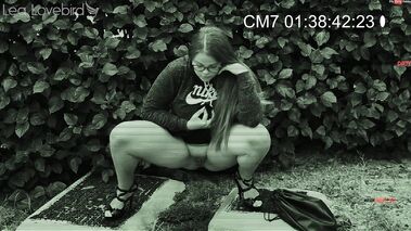 Wie Peinlich - Security Kamera erwischt mich beim Pissen! mit Lea-Lovebird